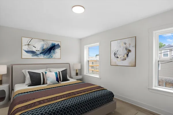 $1,995 | 3035 West Rosemont Avenue, Unit 1, Chicago, IL 60659
