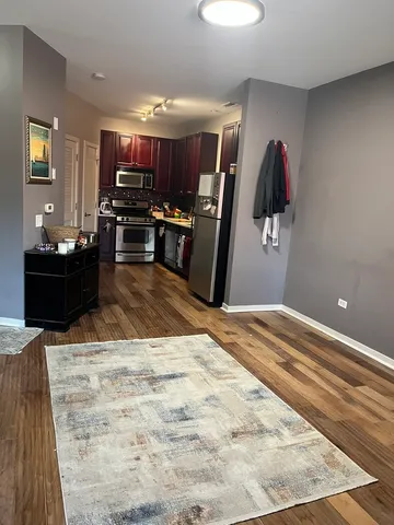 $2,200 | 1075 West Roosevelt Road, Unit 303, Chicago, IL 60608