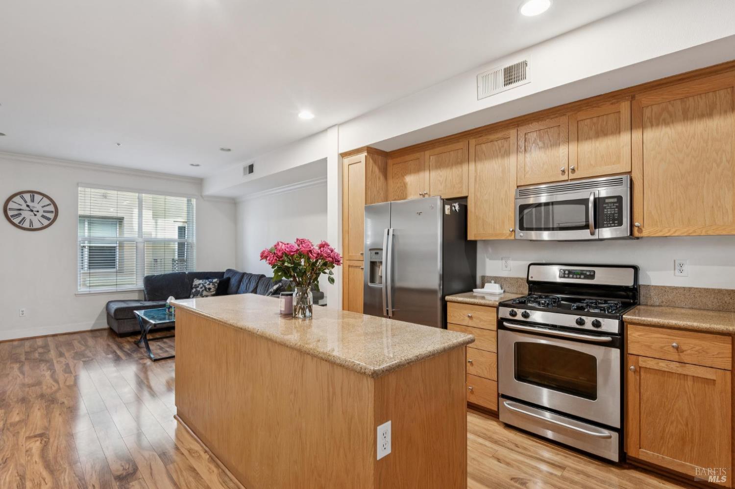 352 City Center Drive Rohnert Park, CA 94928 - Photo 5 of 25