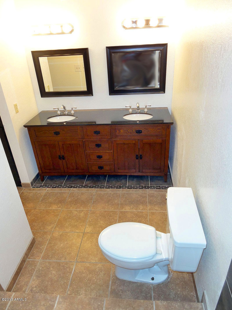 2021 East Osborn Road, Unit 14 Phoenix, AZ 85016 - Photo 15 of 27 BA1-1