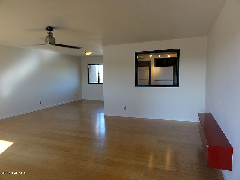 2021 East Osborn Road, Unit 14 Phoenix, AZ 85016 - Photo 3 of 27 LR-1