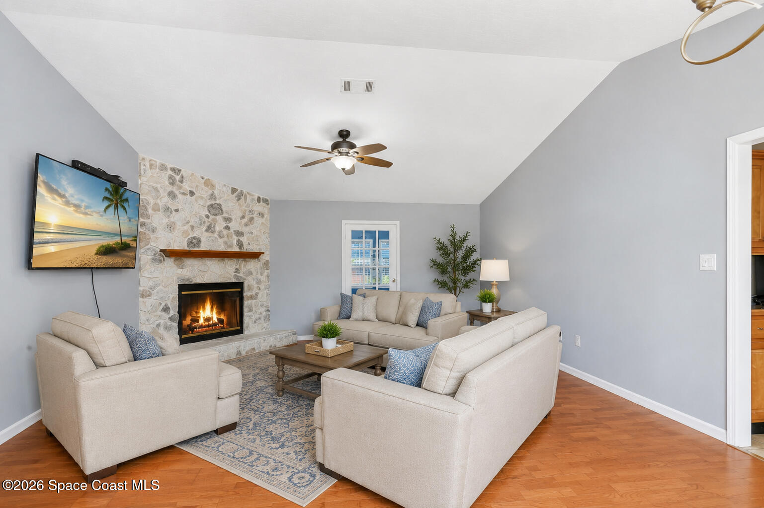 271 Hammock Road Southeast Palm Bay, FL 32909 - Photo 10 of 40 livingroom2