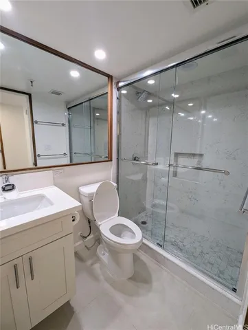 $4,200 | 1525 Wilder Avenue, Unit 1004, Honolulu, HI 96822