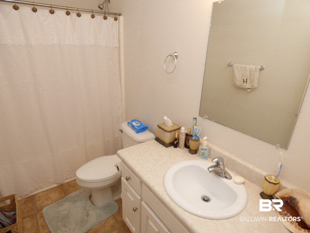 7453 Fairmont Drive Foley, AL 36535 - Photo 20 of 25 guest bath