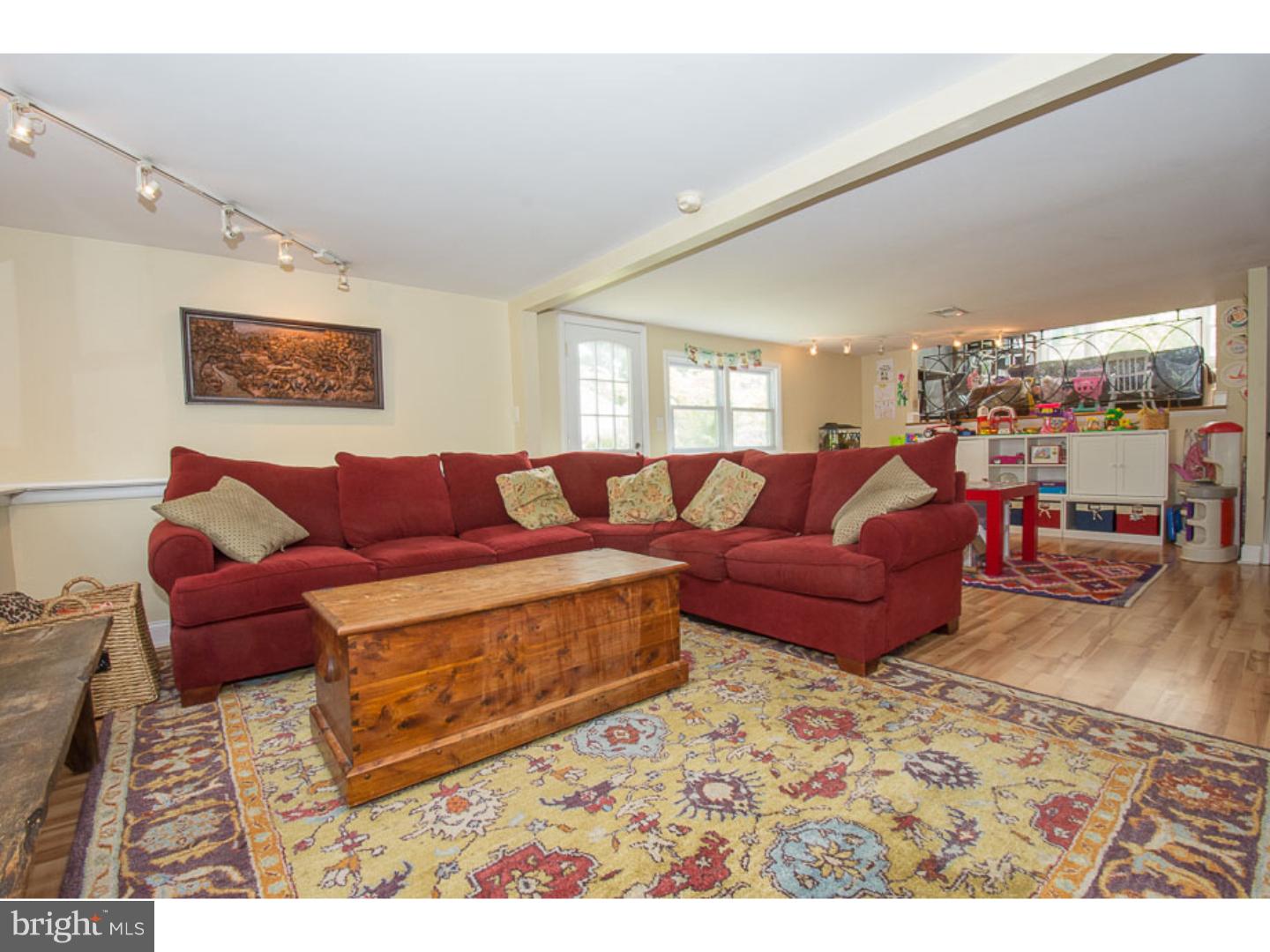 303 Suffolk Road Flourtown, PA 19031 - Photo 11 of 24