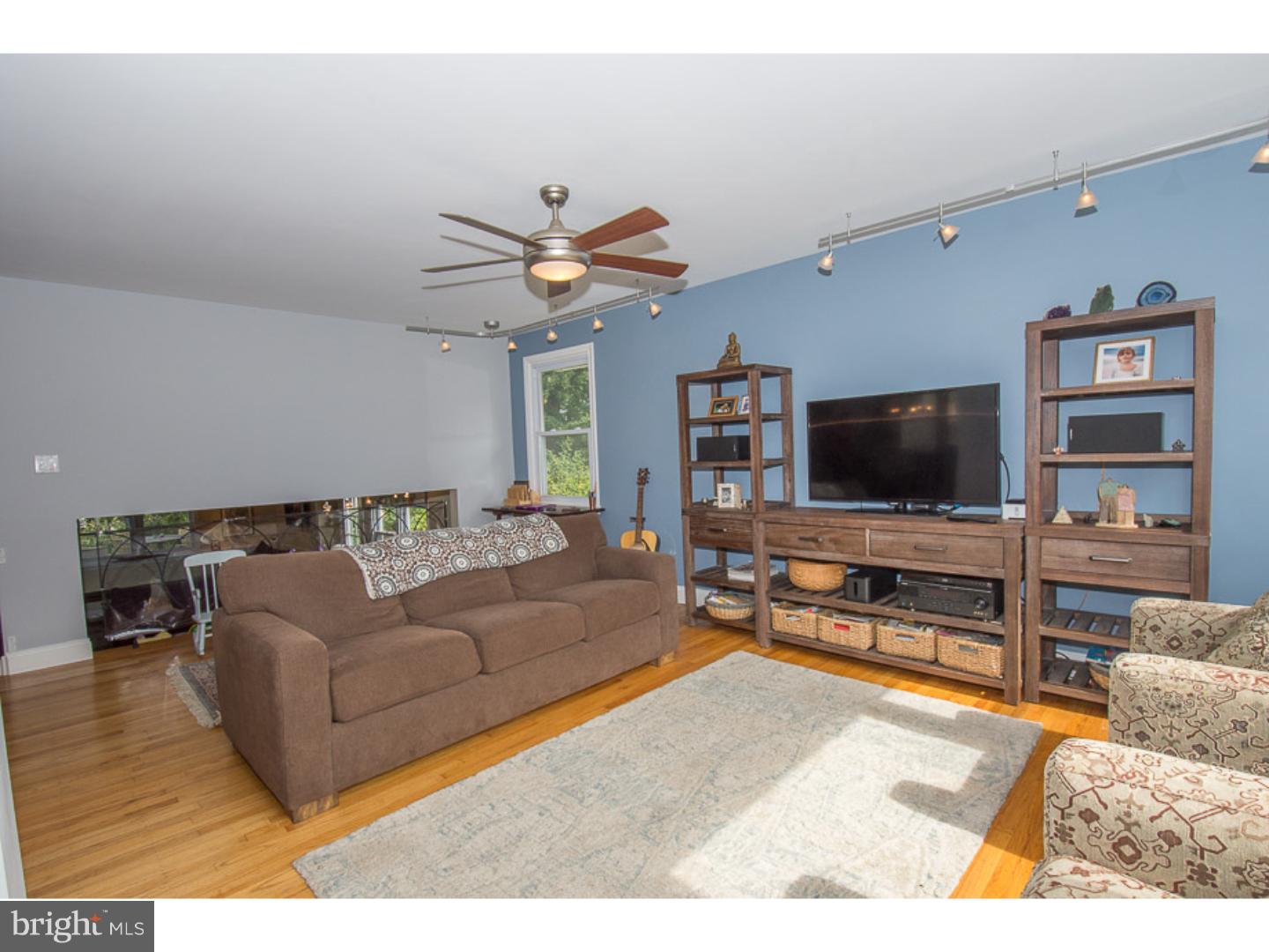 303 Suffolk Road Flourtown, PA 19031 - Photo 8 of 24