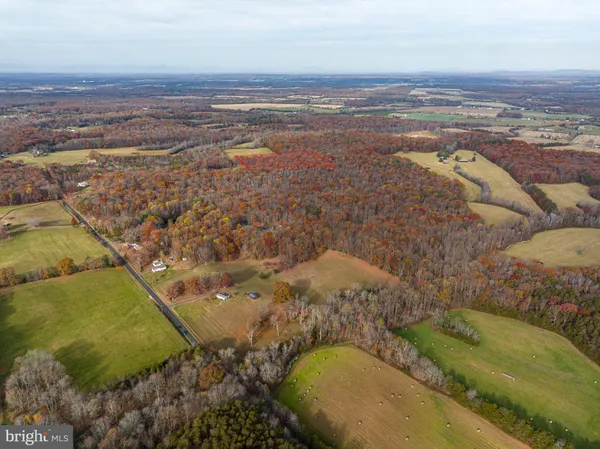 $215,000 | Courtney School, Midland, VA 22728