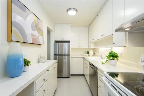$545,000 | 833 North Humboldt Street, Unit 208, San Mateo, CA 94401