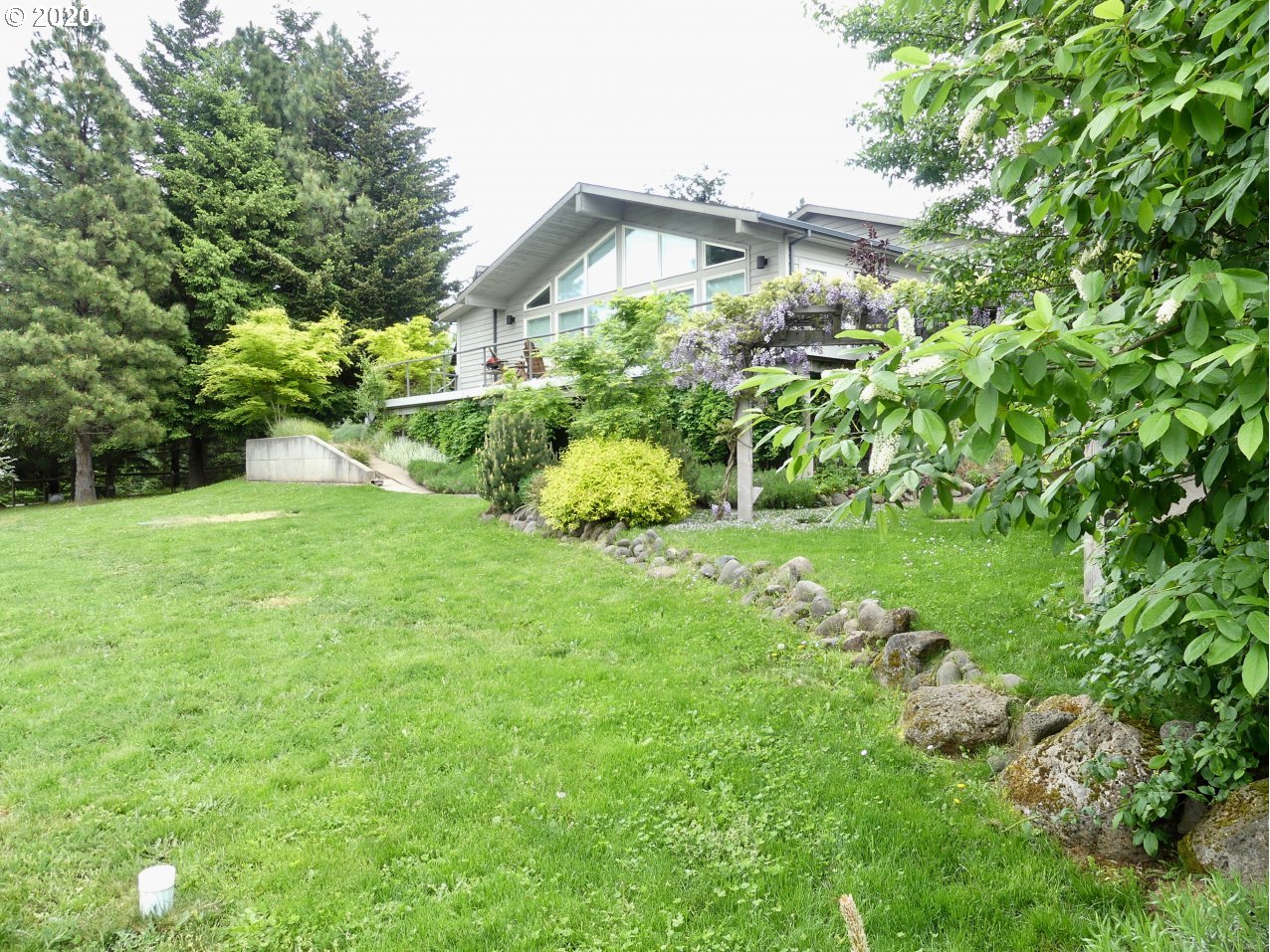 605 Northwest Country View Road White Salmon, WA 98672 - Photo 15 of 16 Gallery Image 15