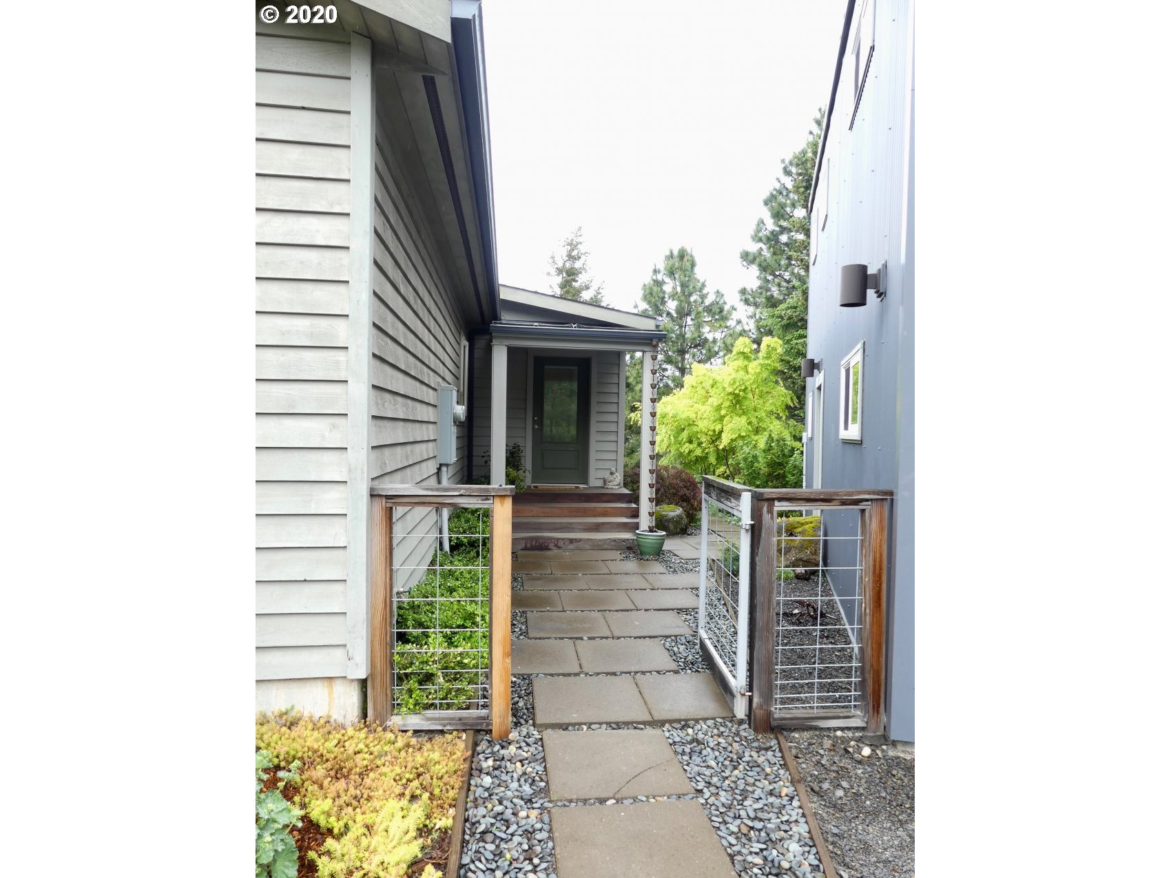 605 Northwest Country View Road White Salmon, WA 98672 - Photo 2 of 16 Gallery Image 2