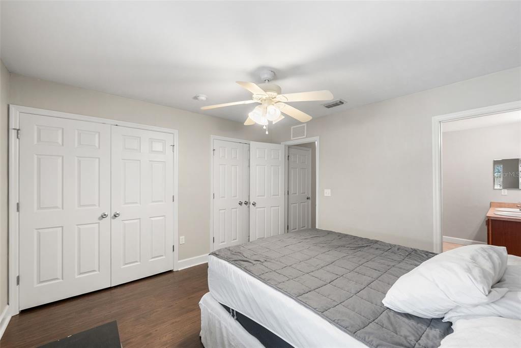 2927 Southwest 35th Place, Unit 113 Gainesville, FL 32608 - Photo 21 of 27 a living room with furniture