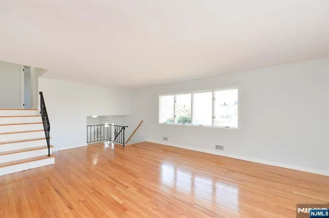 $699,000 | 113 Woods Avenue, Bergenfield, NJ 07621