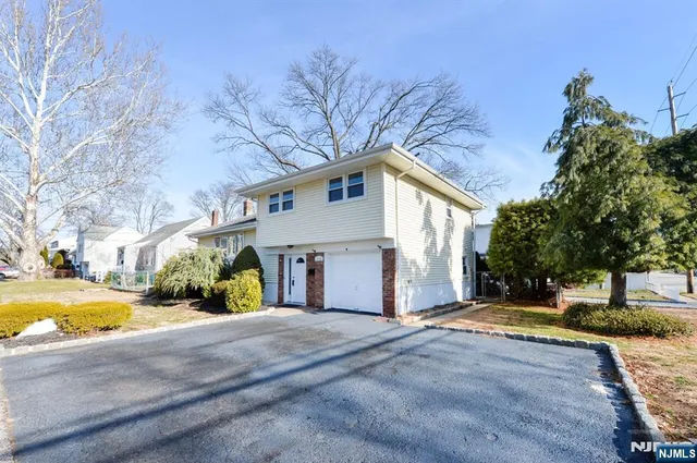 $699,000 | 113 Woods Avenue, Bergenfield, NJ 07621