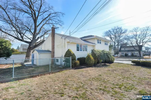 $699,000 | 113 Woods Avenue, Bergenfield, NJ 07621