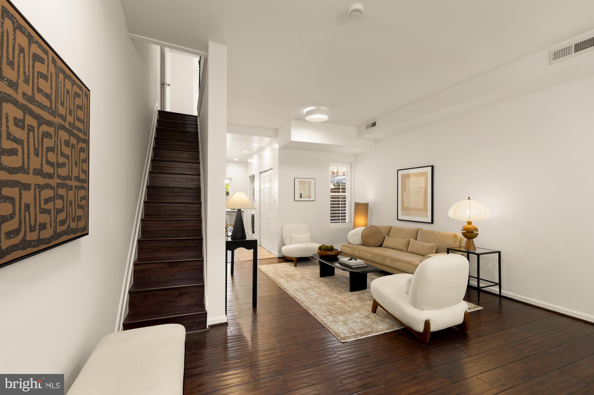 427 R Street Northwest Washington, DC 20001 - Photo 2 of 33