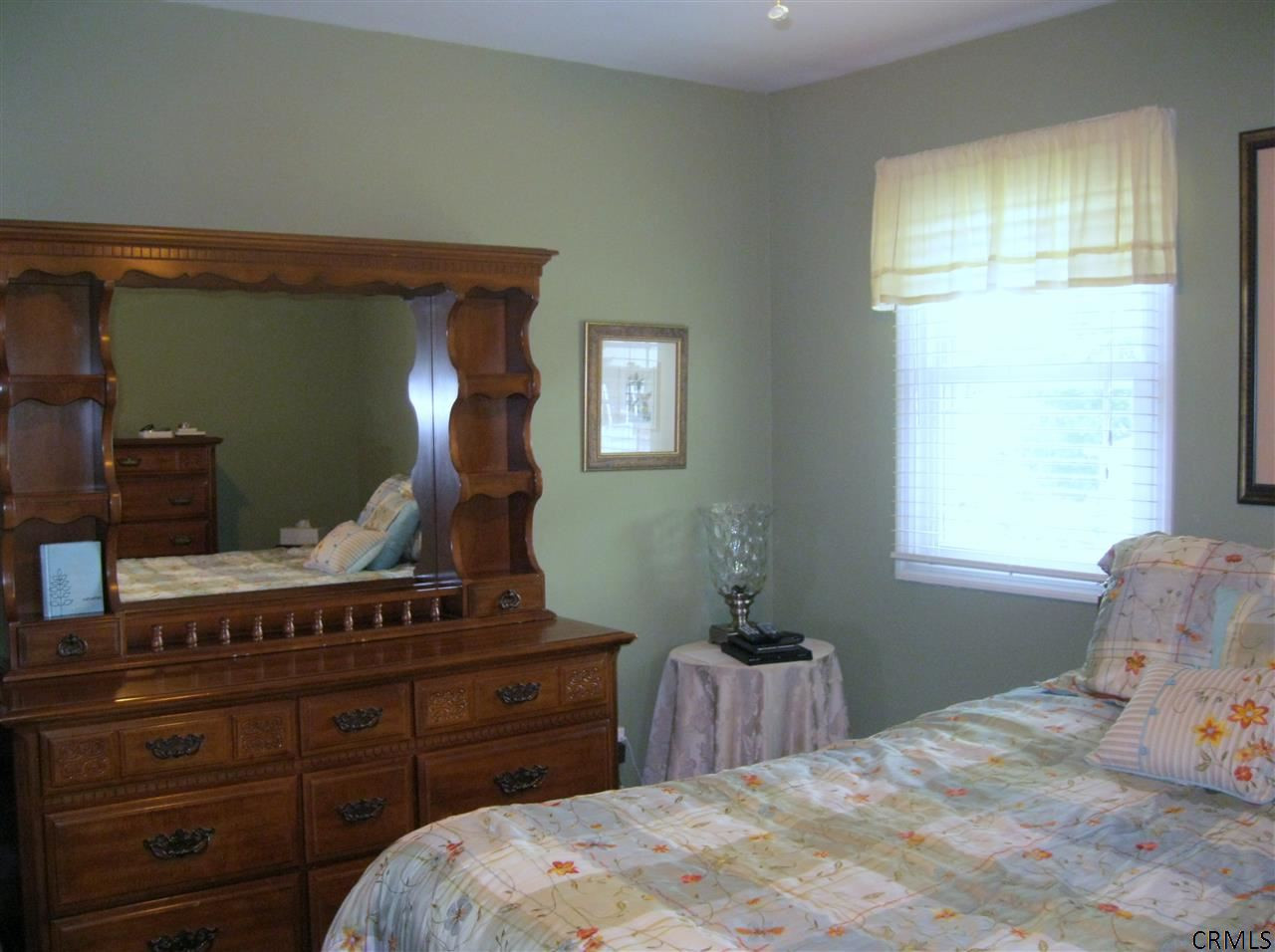 3 Old Farm Road Colonie, NY 12189 - Photo 14 of 19 Photo 14