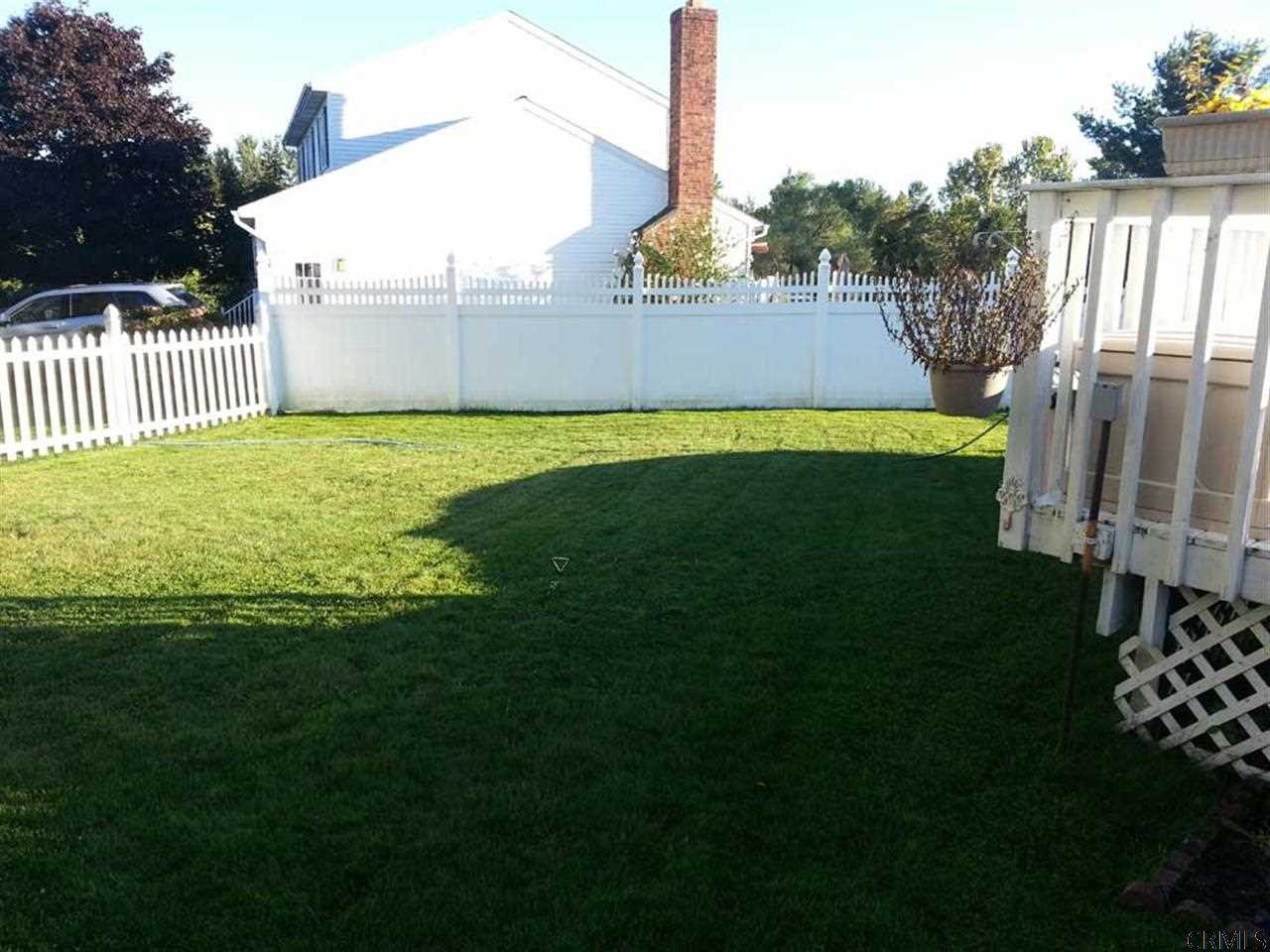 3 Old Farm Road Colonie, NY 12189 - Photo 17 of 19 Photo 17