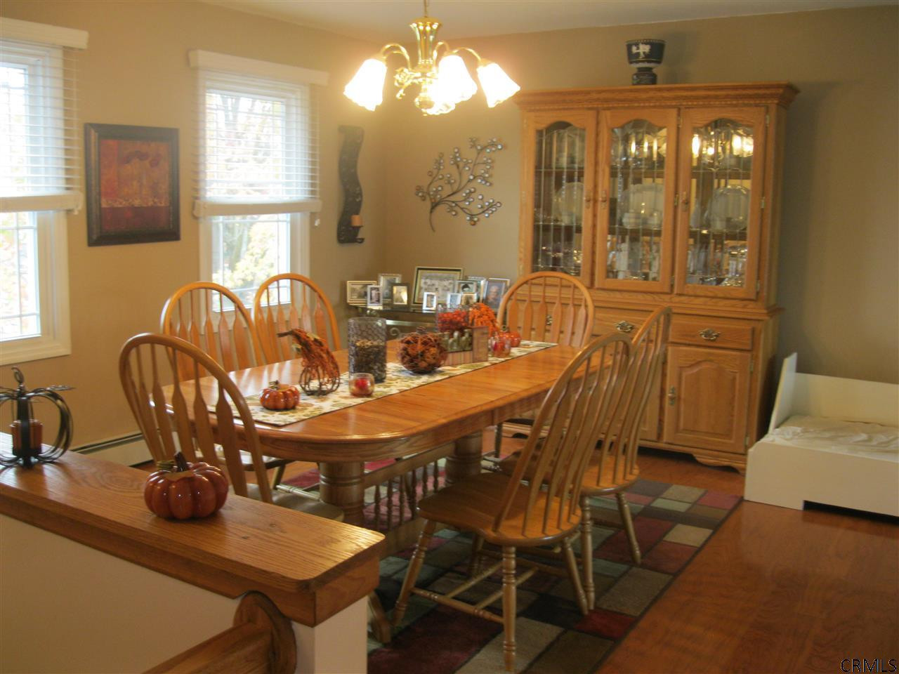 3 Old Farm Road Colonie, NY 12189 - Photo 4 of 19 Photo 4