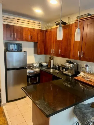 $5,500 | 30 Christopher Street, Unit 3J | West Village