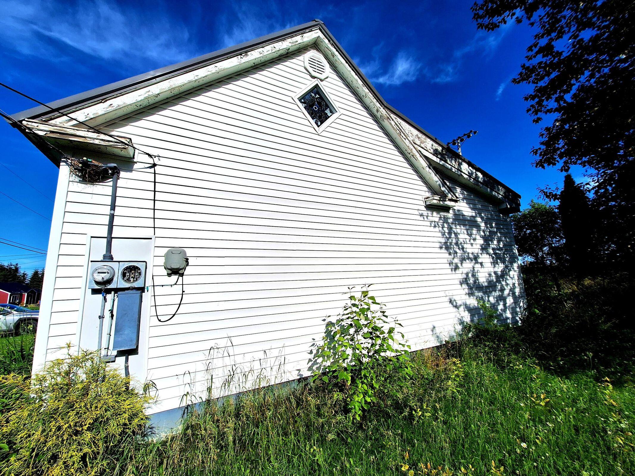 19 Glendale Road Caribou, ME 04736 - Photo 2 of 31 1 19 Glendale Street outside 1a