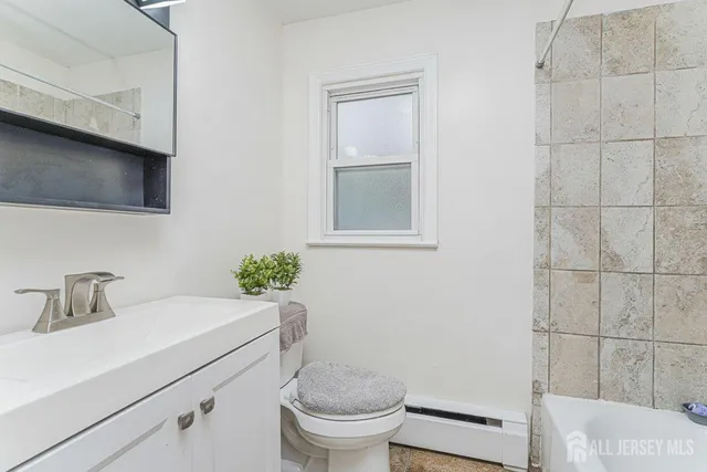 $545,000 | 47 Willry Street, Woodbridge, NJ 07095