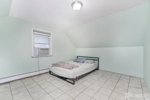 $545,000 | 47 Willry Street, Woodbridge, NJ 07095