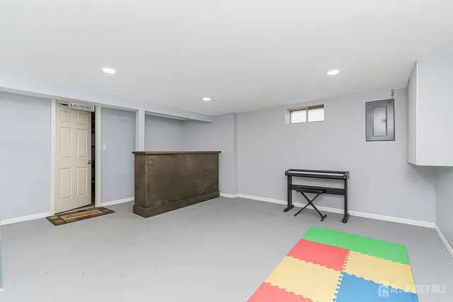 $545,000 | 47 Willry Street, Woodbridge, NJ 07095