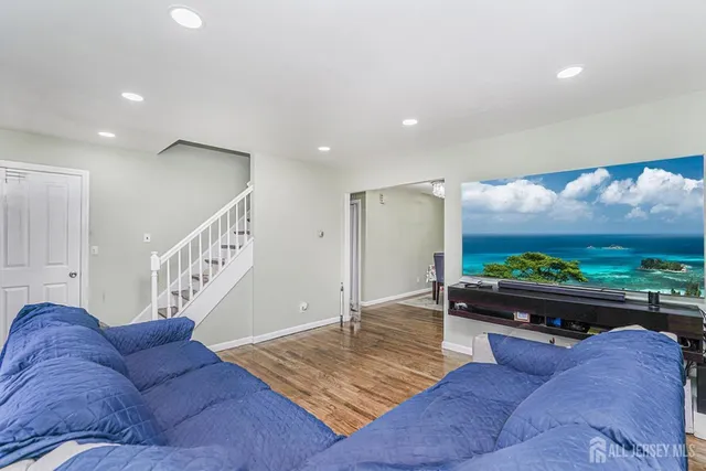 $545,000 | 47 Willry Street, Woodbridge, NJ 07095