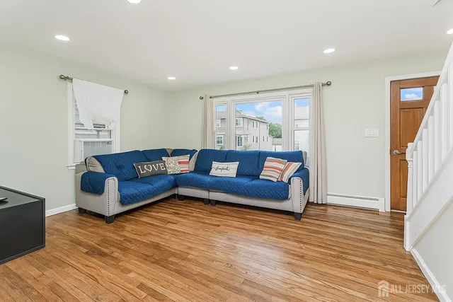 $545,000 | 47 Willry Street, Woodbridge, NJ 07095