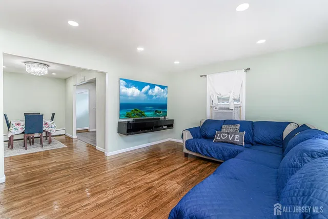 $545,000 | 47 Willry Street, Woodbridge, NJ 07095