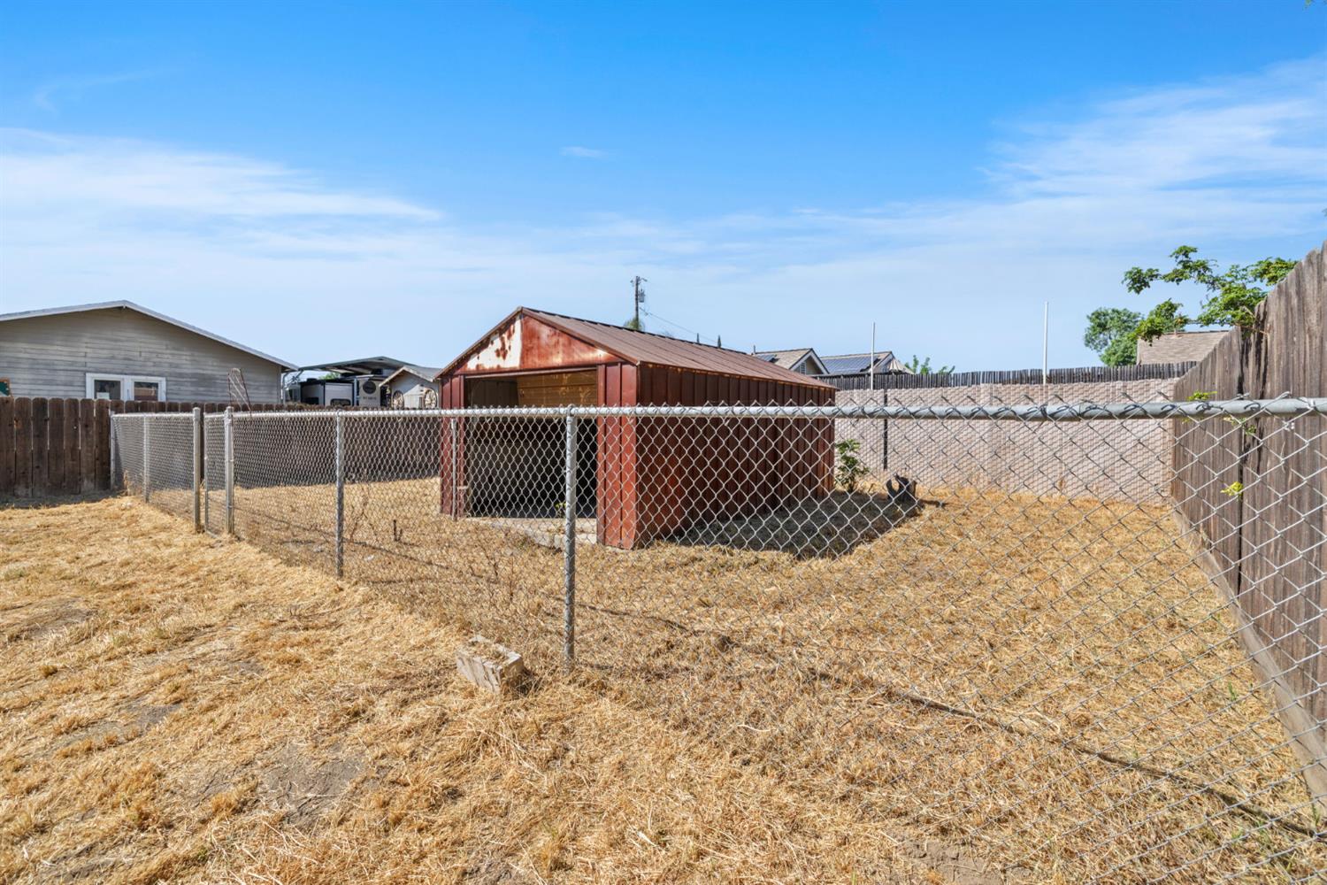 210 East Bush Street Lemoore, CA 93245 - Photo 33 of 42 a view of a terrace