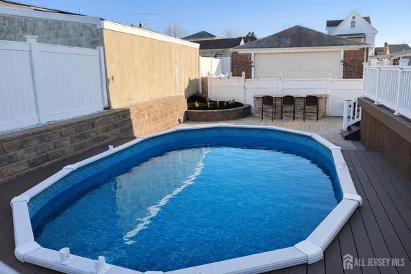 $899,999 | 618 Lee Street, Perth Amboy, NJ 08861