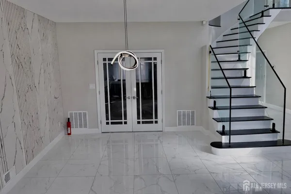 $899,999 | 618 Lee Street, Perth Amboy, NJ 08861