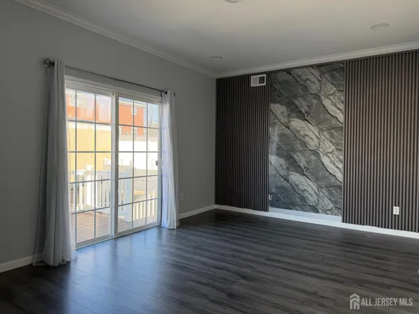 $899,999 | 618 Lee Street, Perth Amboy, NJ 08861