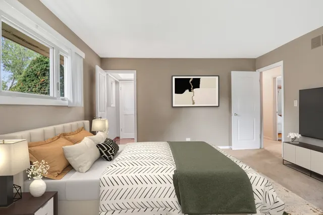 $449,900 | 230 North Alleghany Road, Grayslake, IL 60030