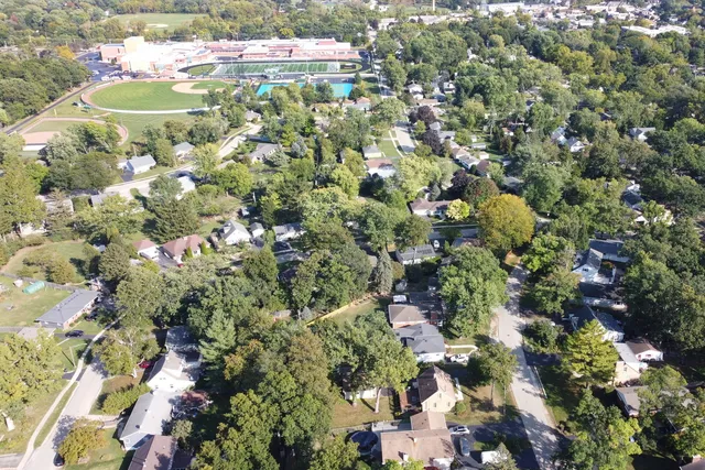 $449,900 | 230 North Alleghany Road, Grayslake, IL 60030