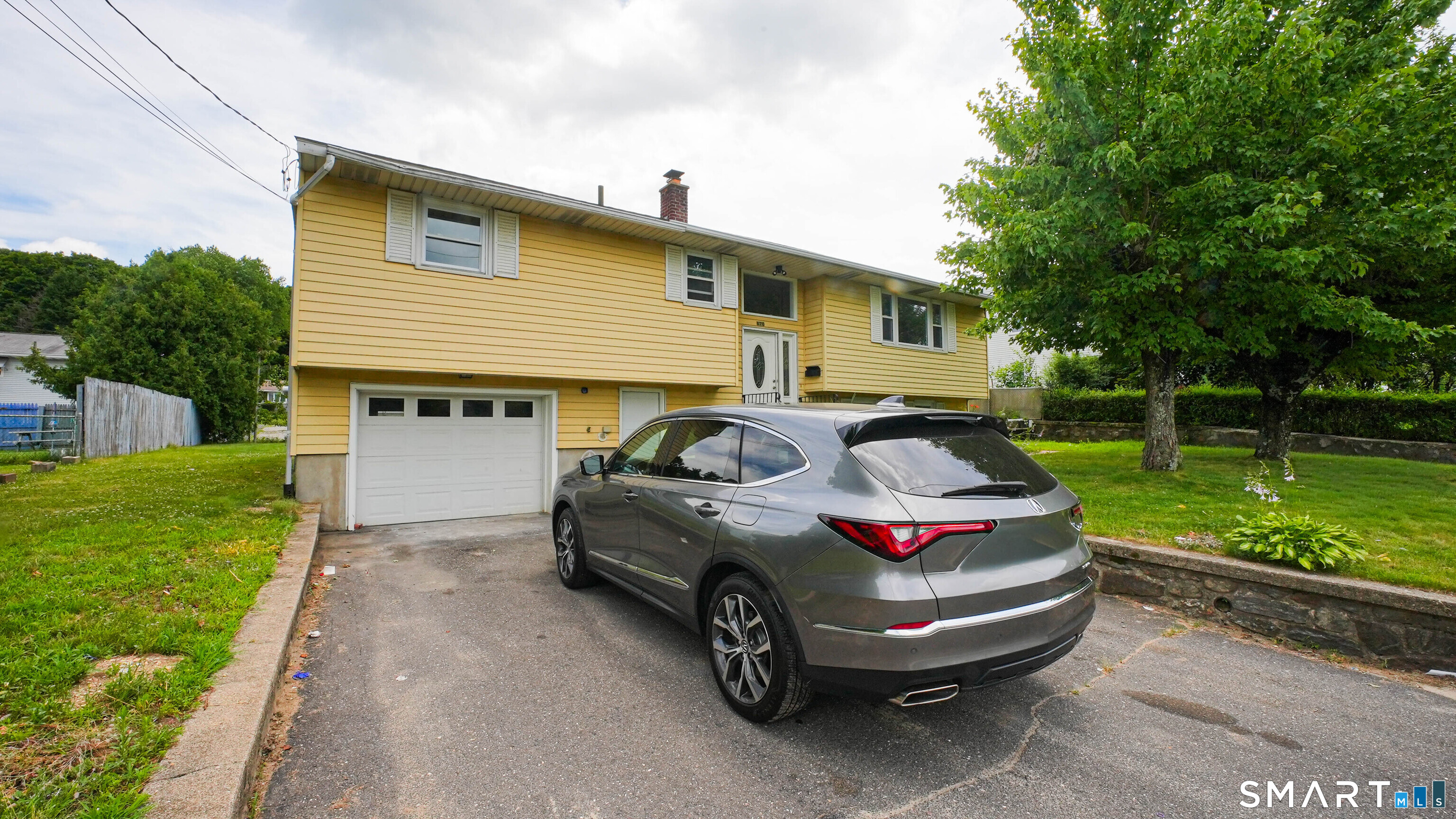 870 Woodtick Road Waterbury, CT 06705 - Photo 1 of 16