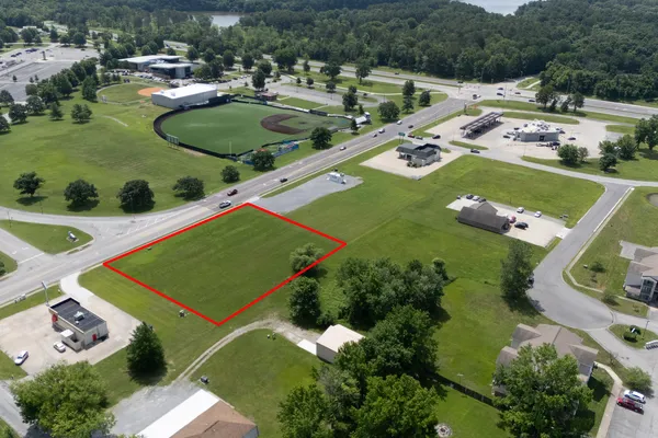 $146,999 | 703 South Greenbriar Road, Carterville, IL 62918