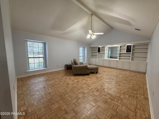 $2,500 | 1103 East Bayou Parkway, Lafayette, LA 70508