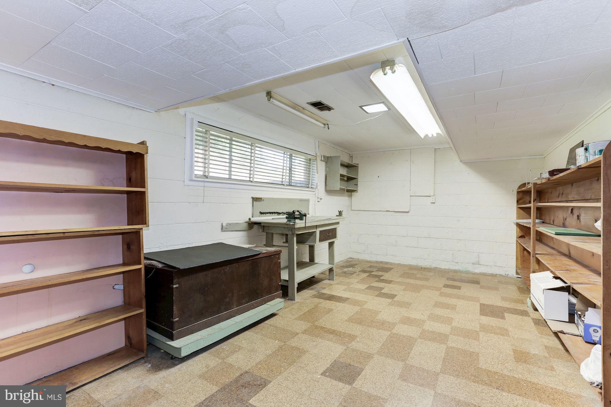 6502 Cathcart Road Annandale, VA 22003 - Photo 28 of 30 Interior (General)