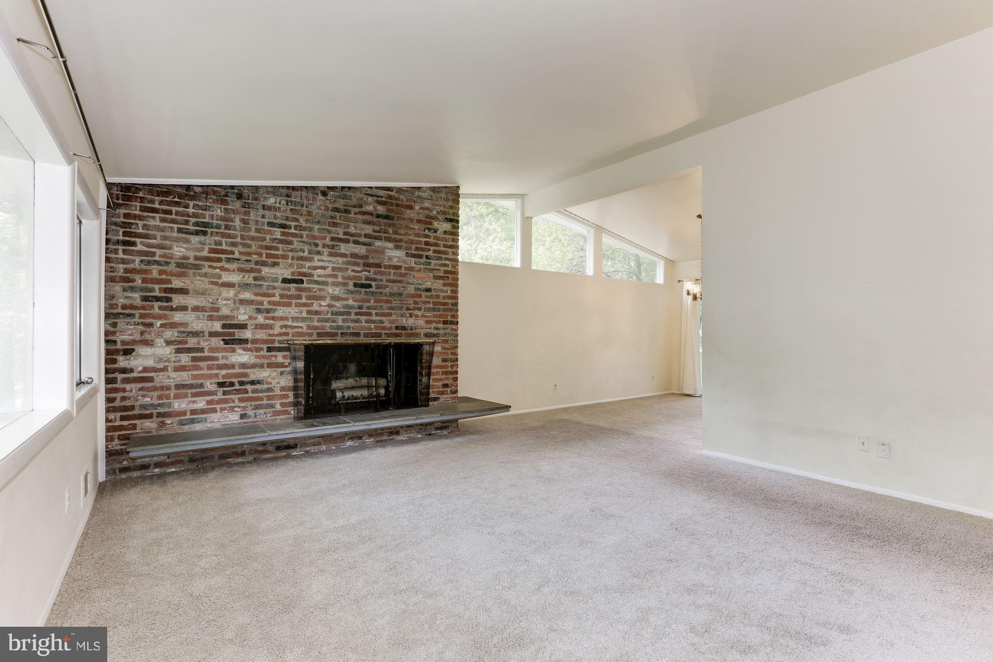 6502 Cathcart Road Annandale, VA 22003 - Photo 6 of 30 Living Room