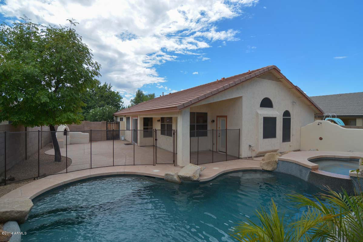 6414 West Escuda Road Glendale, AZ 85308 - Photo 2 of 27 Backyard-Patio