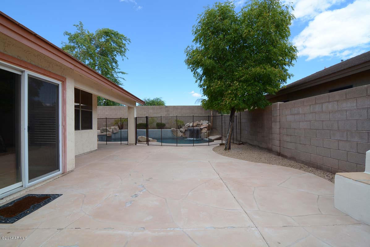 6414 West Escuda Road Glendale, AZ 85308 - Photo 26 of 27 Side Patio