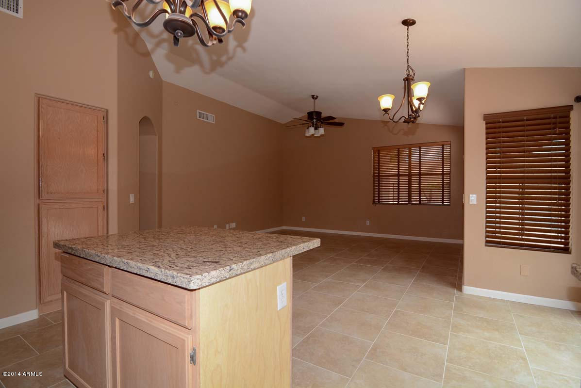 6414 West Escuda Road Glendale, AZ 85308 - Photo 6 of 27 Kitchen-Breakfast Room