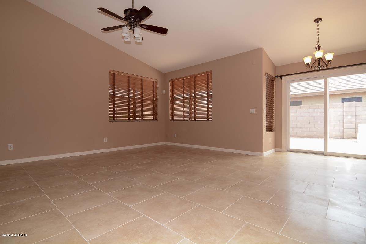 6414 West Escuda Road Glendale, AZ 85308 - Photo 9 of 27 Family Room