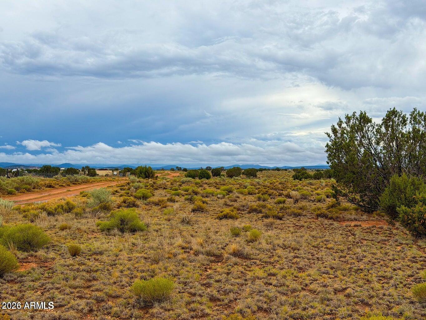 2056 Avondale Road Williams, AZ 86046 - Photo 3 of 8 20260815202407839714000000-o
