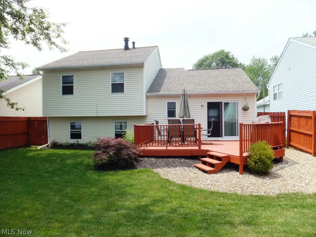 6049 Ridgeview Boulevard North Ridgeville, OH 44039 - Photo 21 of 25