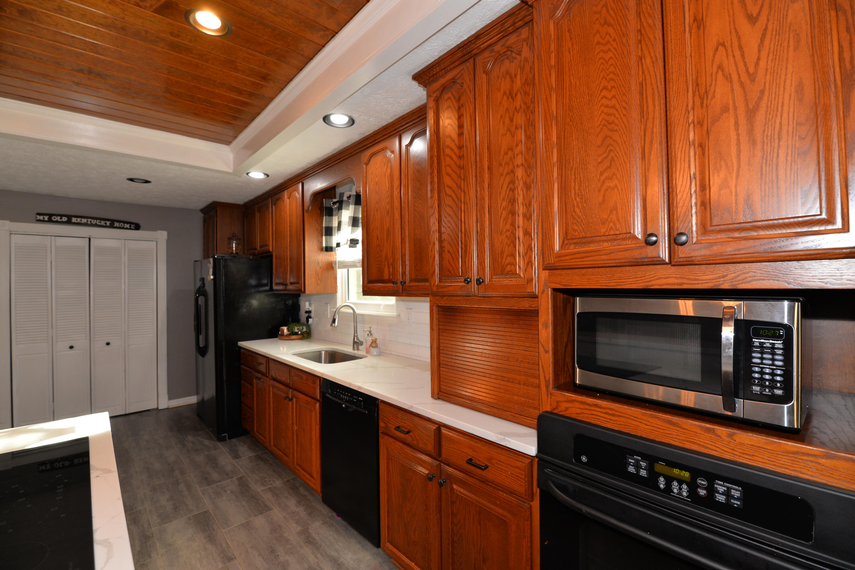2005 Millgate Road Louisville, KY 40223 - Photo 12 of 31 Gallery Image 12