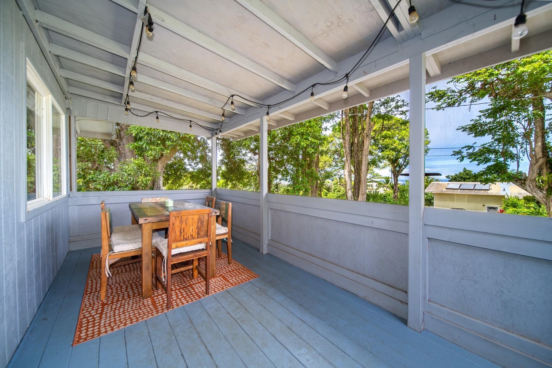 1632 Haiku Road Haiku, HI 96708 - Photo 4 of 27 a outdoor view with a sitting space