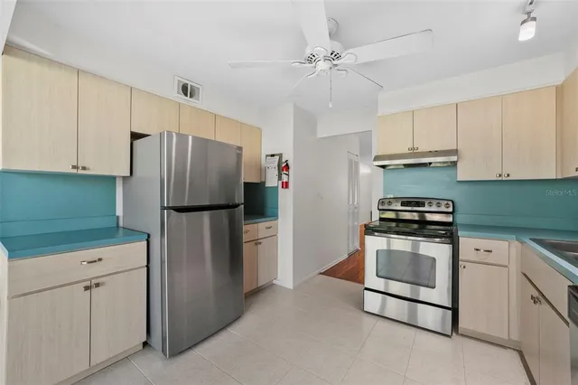 $176,000 | 5095 Bay Street Northeast, Unit 114, St. Petersburg, FL 33703